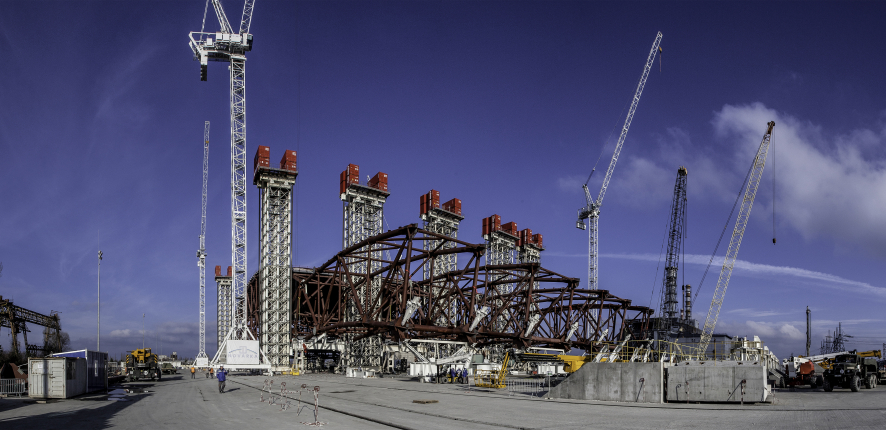 November 2012: First arch lifting operation
